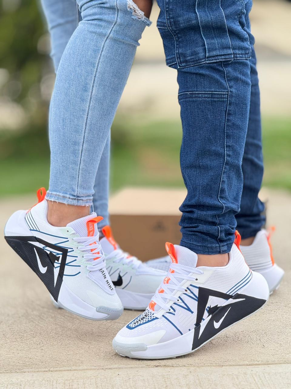 NIK URBAN DAMA Y CABALLERO TIK